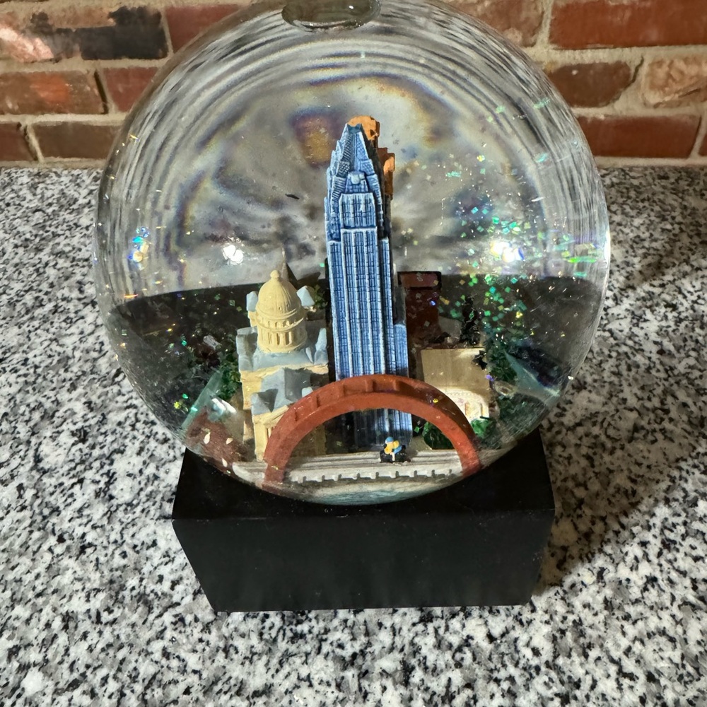 Saks 1980s Austin Musical Snow Globe